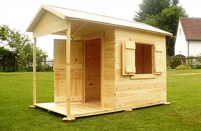 Dřevěný domek pro děti 1400 x 2400 x 1550 mm (š x hl x v)