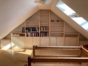 Knihovna masiv VANDA se zády 5 polic 450 x 300 x 1840 mm (š x hl x v)