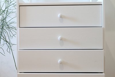 Regál se zásuvkami a policemi 680 x 435 x 2040 mm Bílá